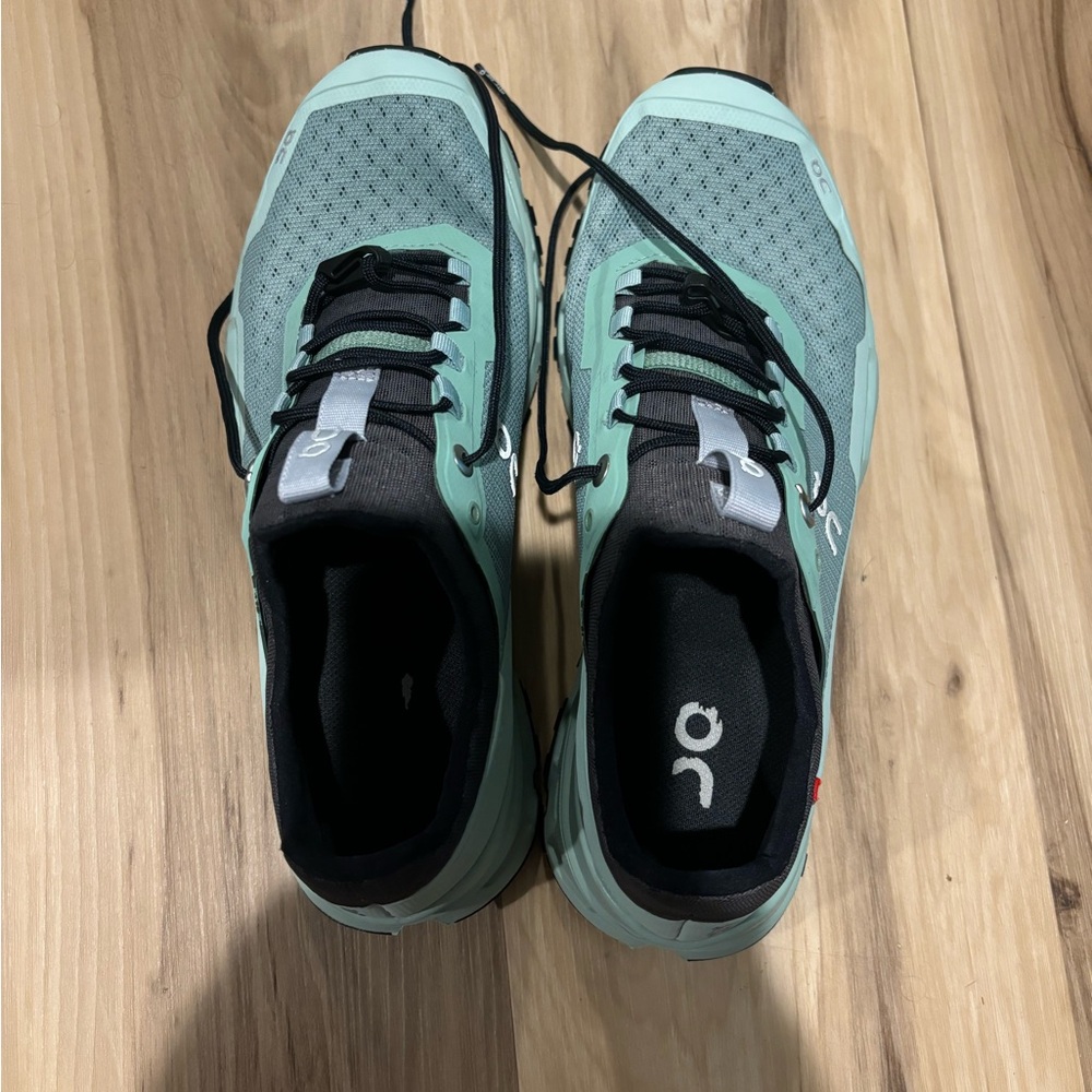 CloudUltra ON shoes